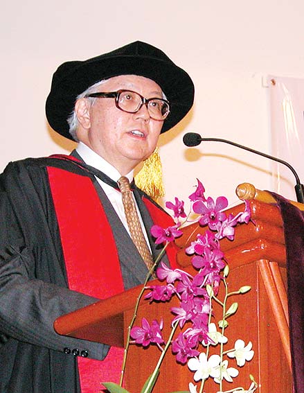  of Adelaide graduate and former Deputy Prime Minister Dr Tony Tan ...