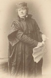 Ellen Terry as "Portia" in a scene from The Merchant of Venice, photograph taken from the theatre manuscript collection of Lady Angel Symon, undated.