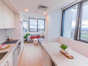 Yugo Adelaide City: 5 Bedroom ensuite apartment