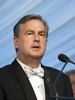 His Excellency Rear Admiral Kevin Scarce, Governor of South Australia, at the launch of the Robinson Foundation. The Governor and Mrs Scarce are joint patrons of the Robinson Foundation.
Photo by Luke Simon