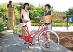 From left: University of Adelaide transport expert Dr Jennifer Bonham with Dutch expert Associate Professor Ineke Spap
Photo by Denys Finney, courtesy of <i>Messenger Community Newspapers</i>