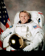 NASA astronaut and University of Adelaide graduate Dr Andy Thomas