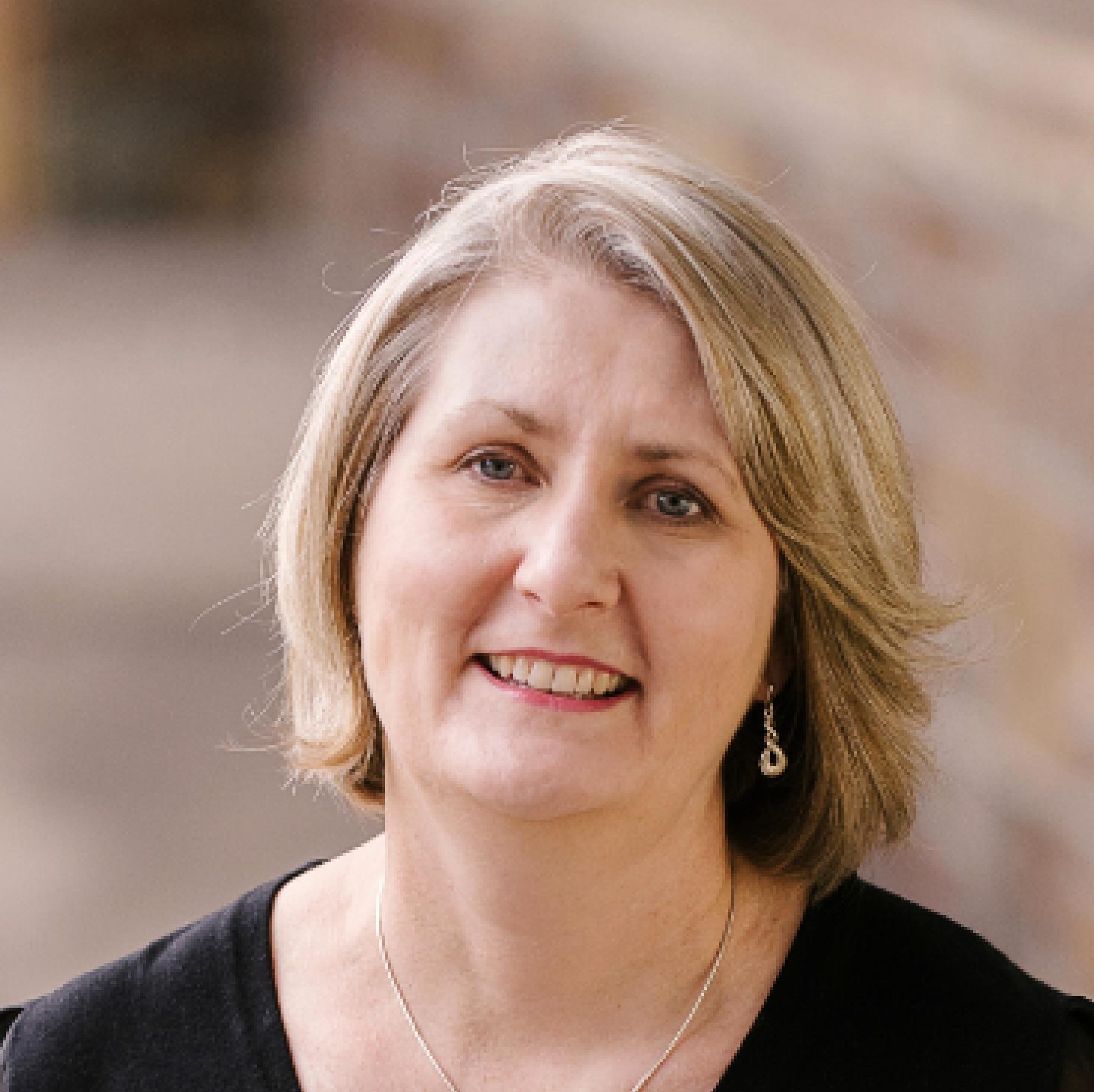 Associate Professor Louise Hull