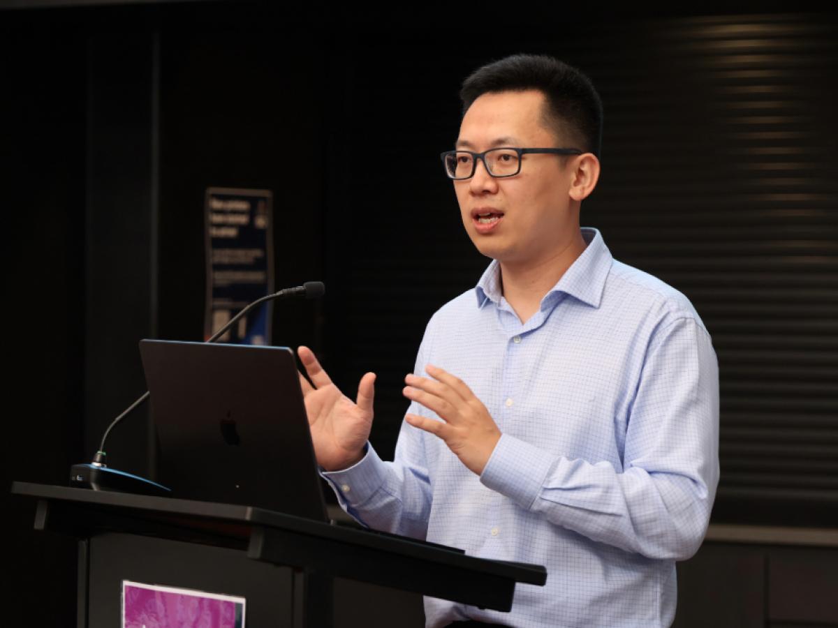 Dr Xin Yu