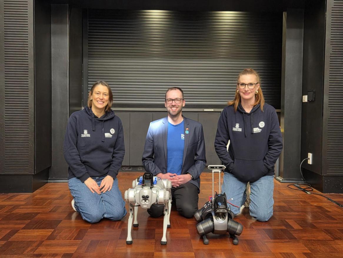 Silvia Calado and Hilary Brookes with Thomas Nowak