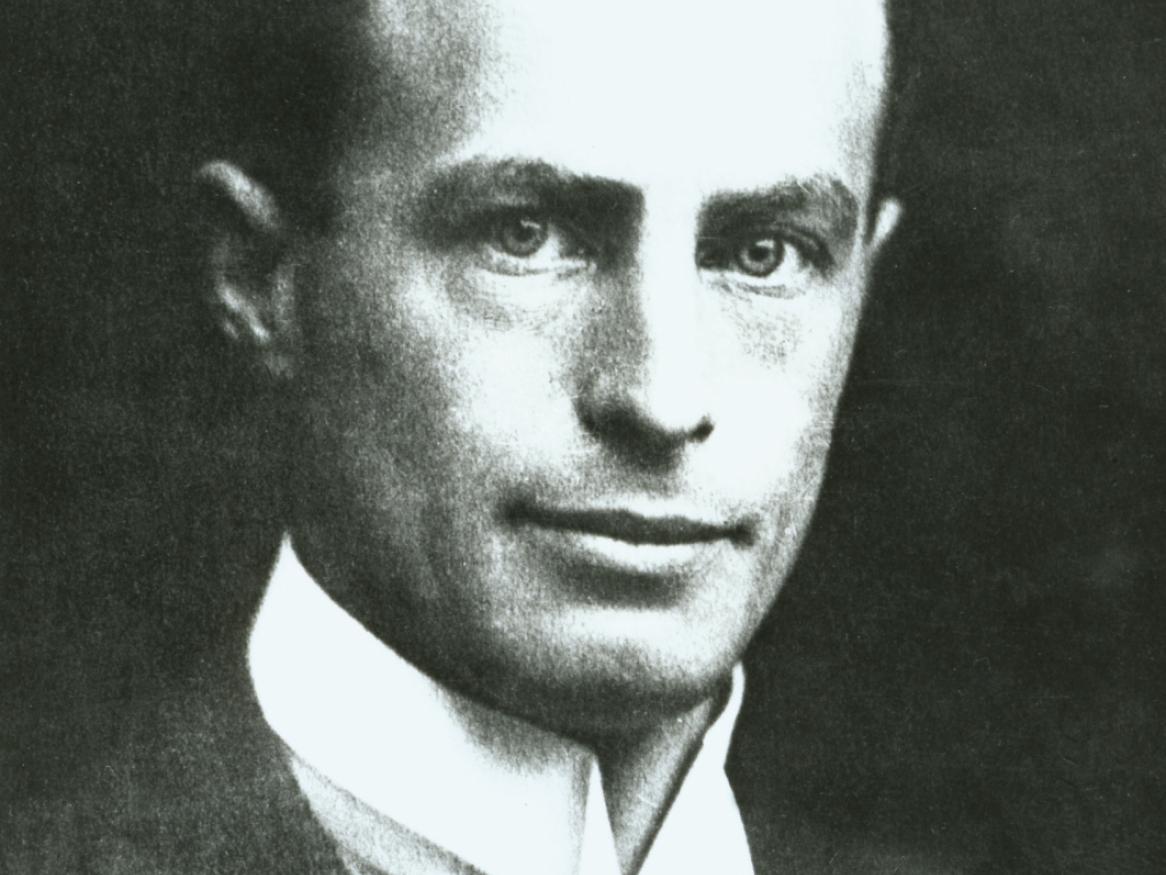 Black and white image of Sir Douglas Mawson