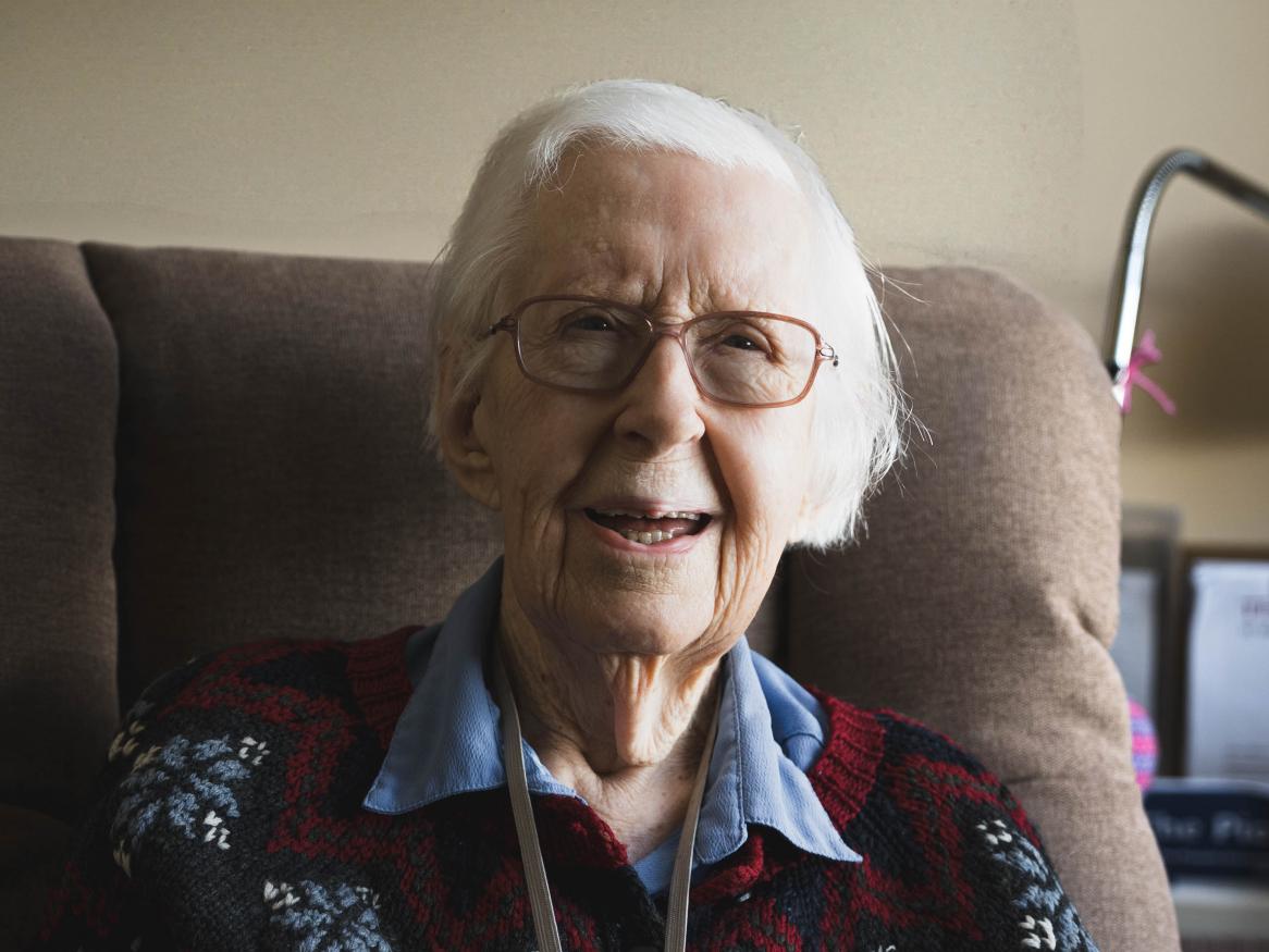 Dr Joan Durdin AM