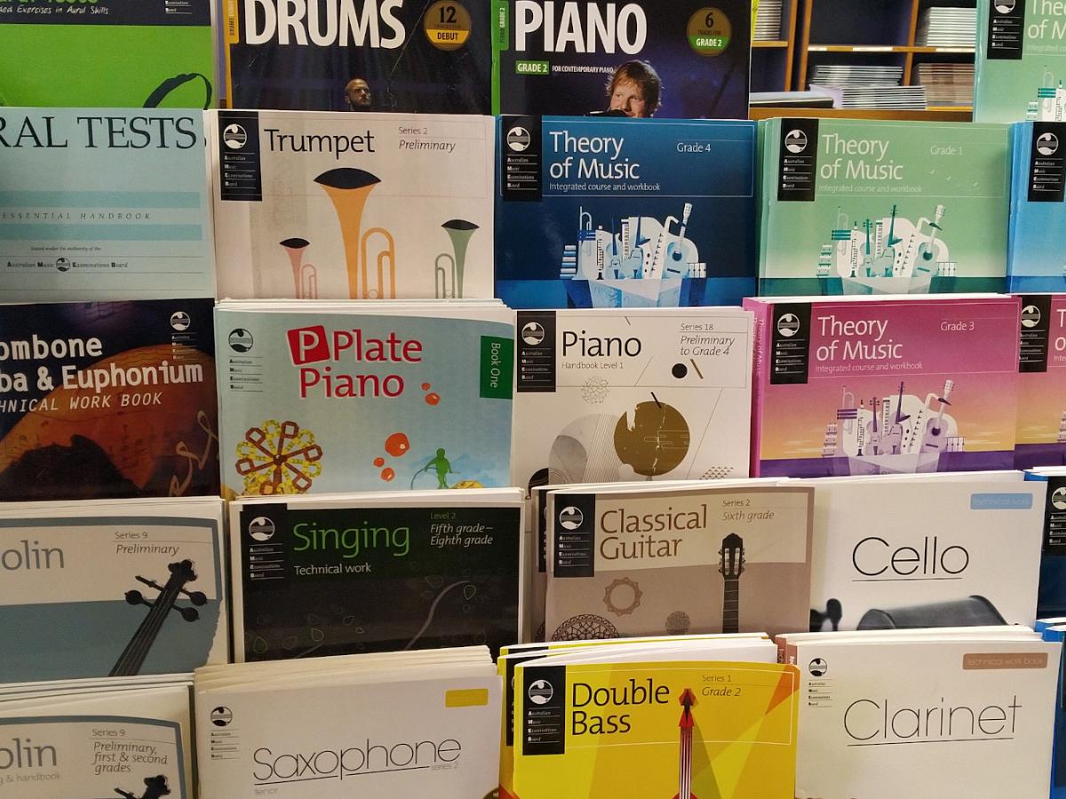picture of books on shelves
