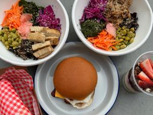 UniBar nourish bowls and breakfast burger