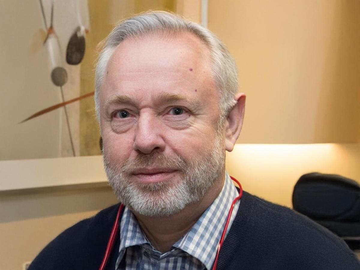 Prof Goran Roos