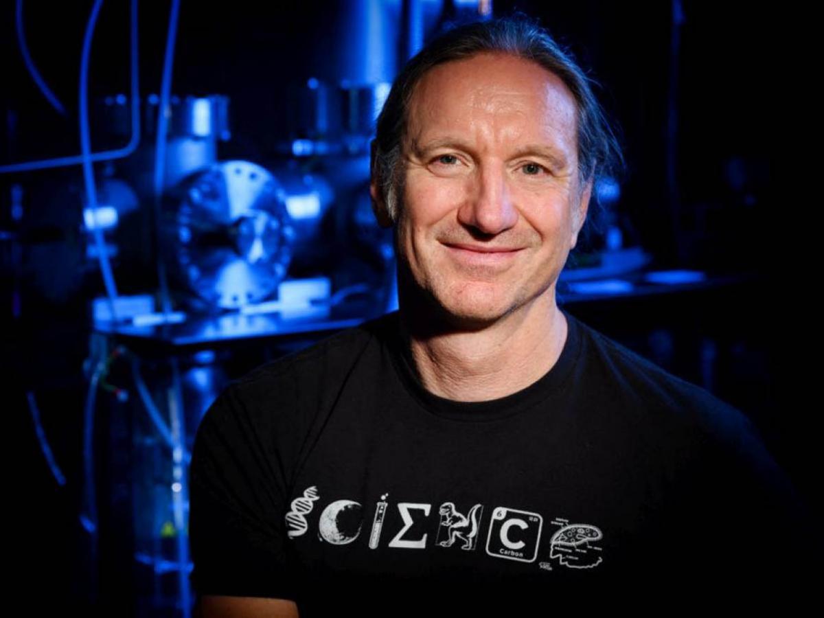 Prof Greg Metha
