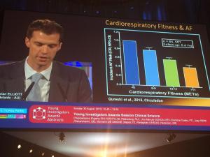 Adrian Elliott presenting Young Investigator Award at ESC