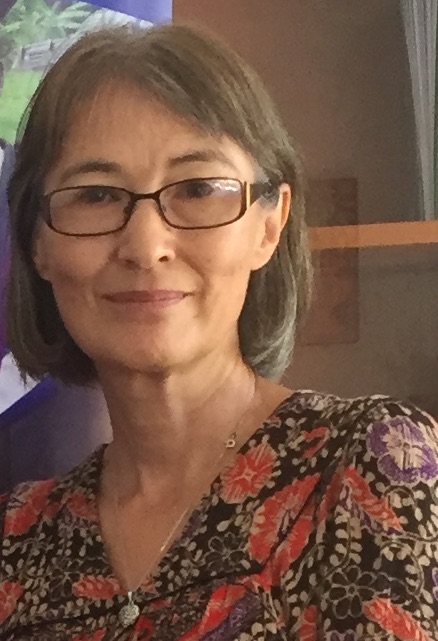 Dr Julie Matthews