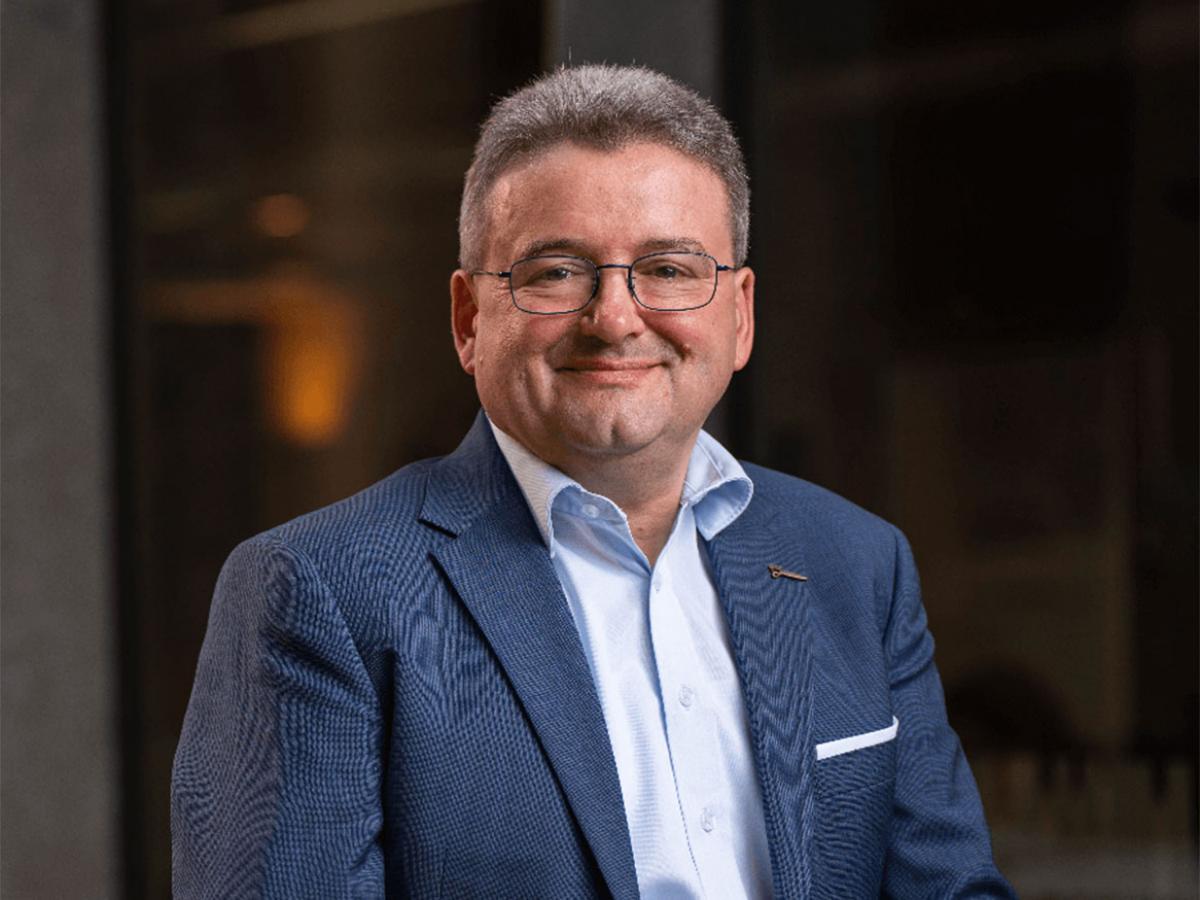 Photo of Volker Hessel