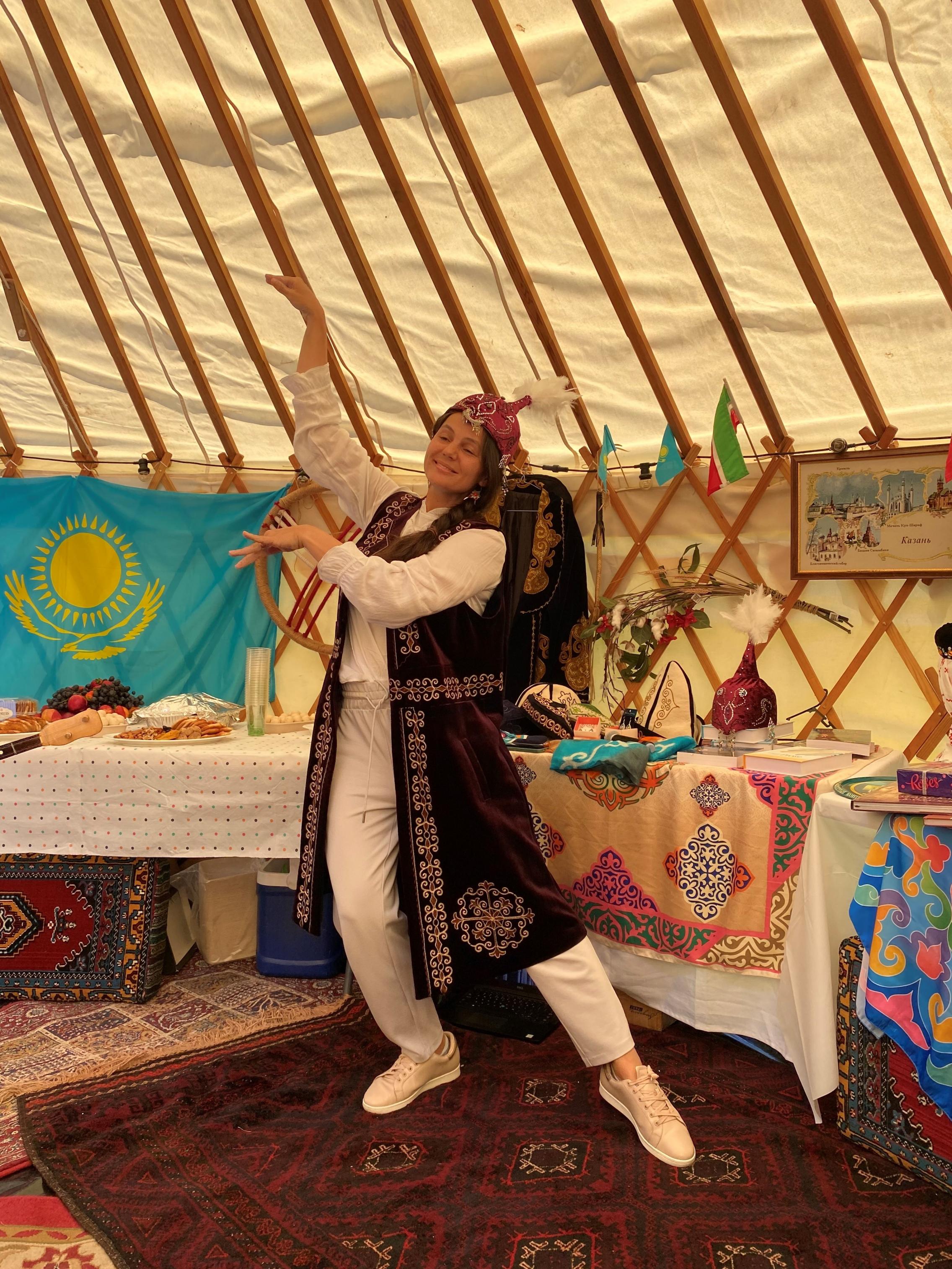 Nauryz Festival alfinura dancing