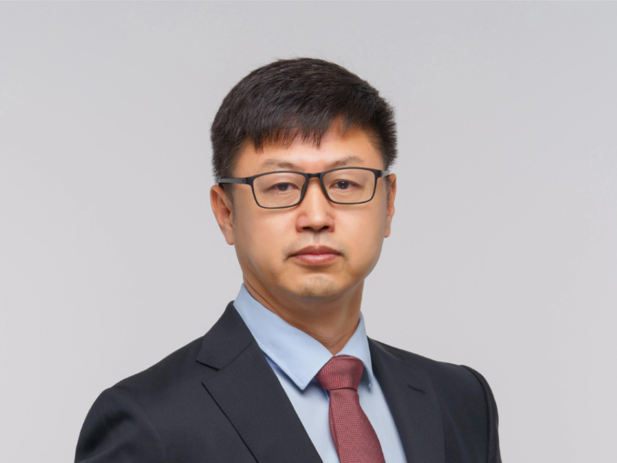 HC Professor Dong Junyu