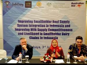 CGFAR Researcher, Jack Hetherington (right) presenting on a panel at the Indo Livestock Expo in Surabaya, 3 July 2019 with Associate Professor John Ackerman (left) and Dr. Atien Priyanti (middle). Photo: Ramdan