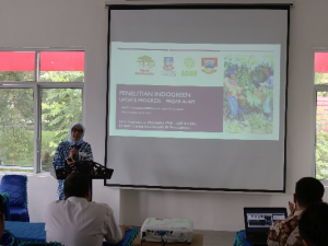 Dr Betha Lusiana elaborating on IndoGreen project activities