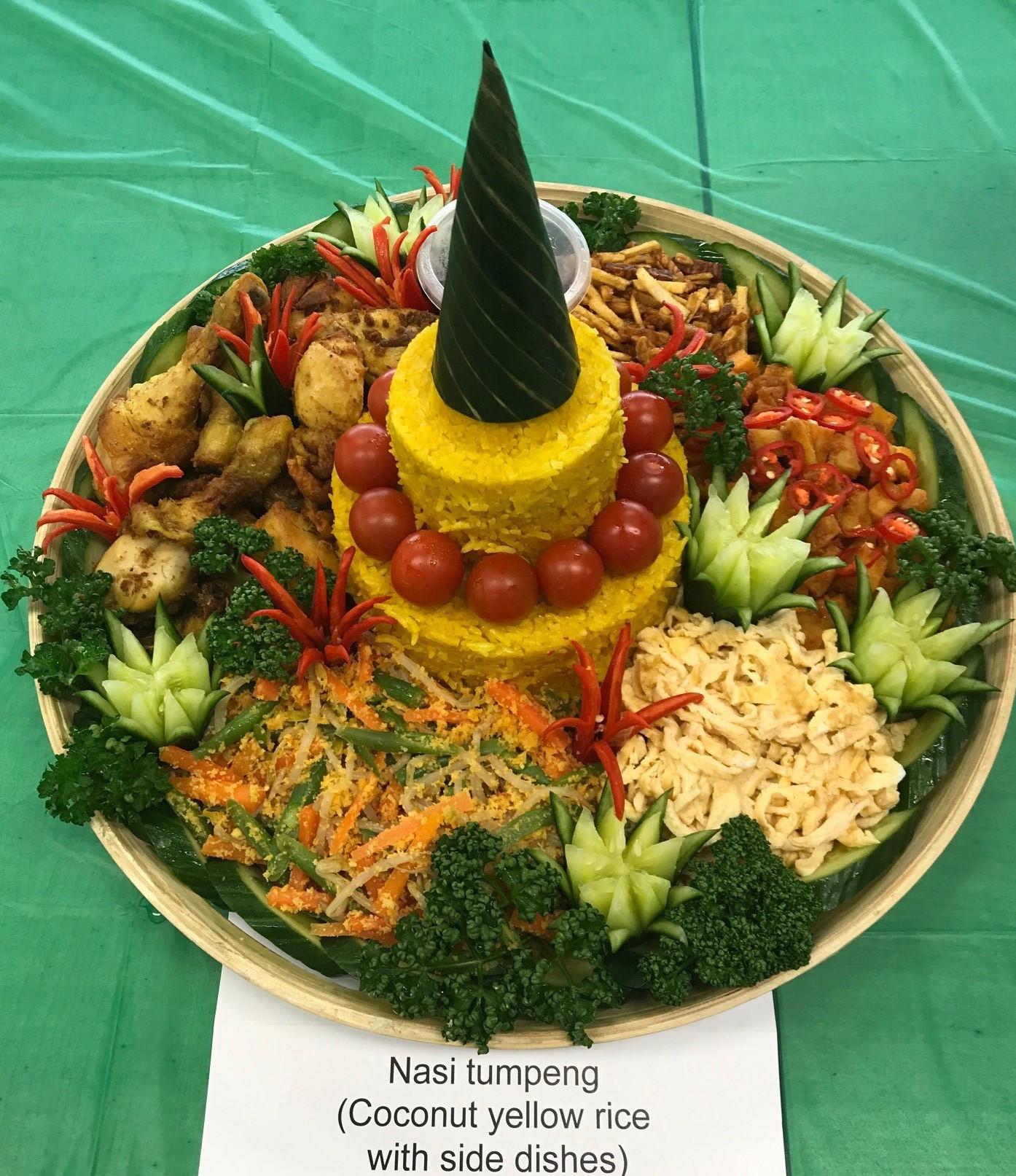 Nasi Tumpeng