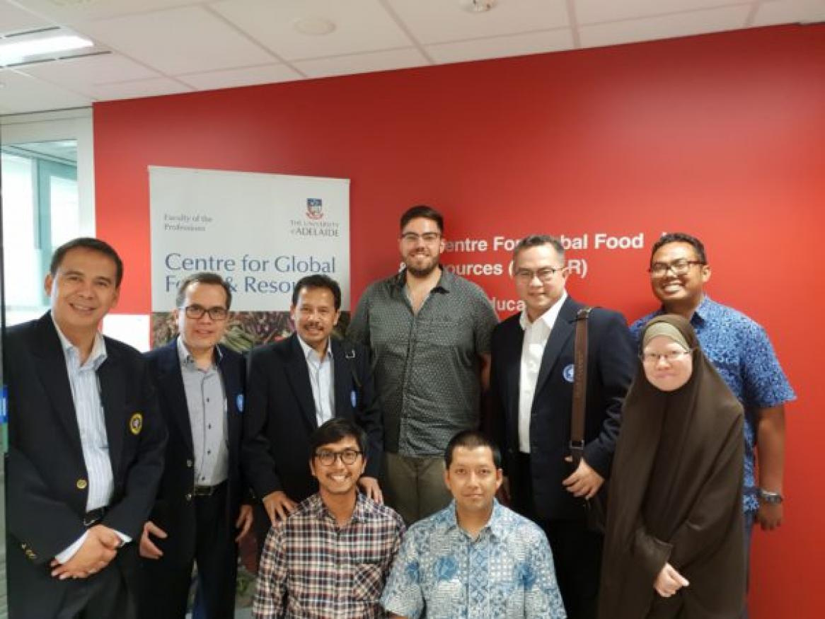 IPB delegates with Jack Hetherington and Indonesian students of GFAR