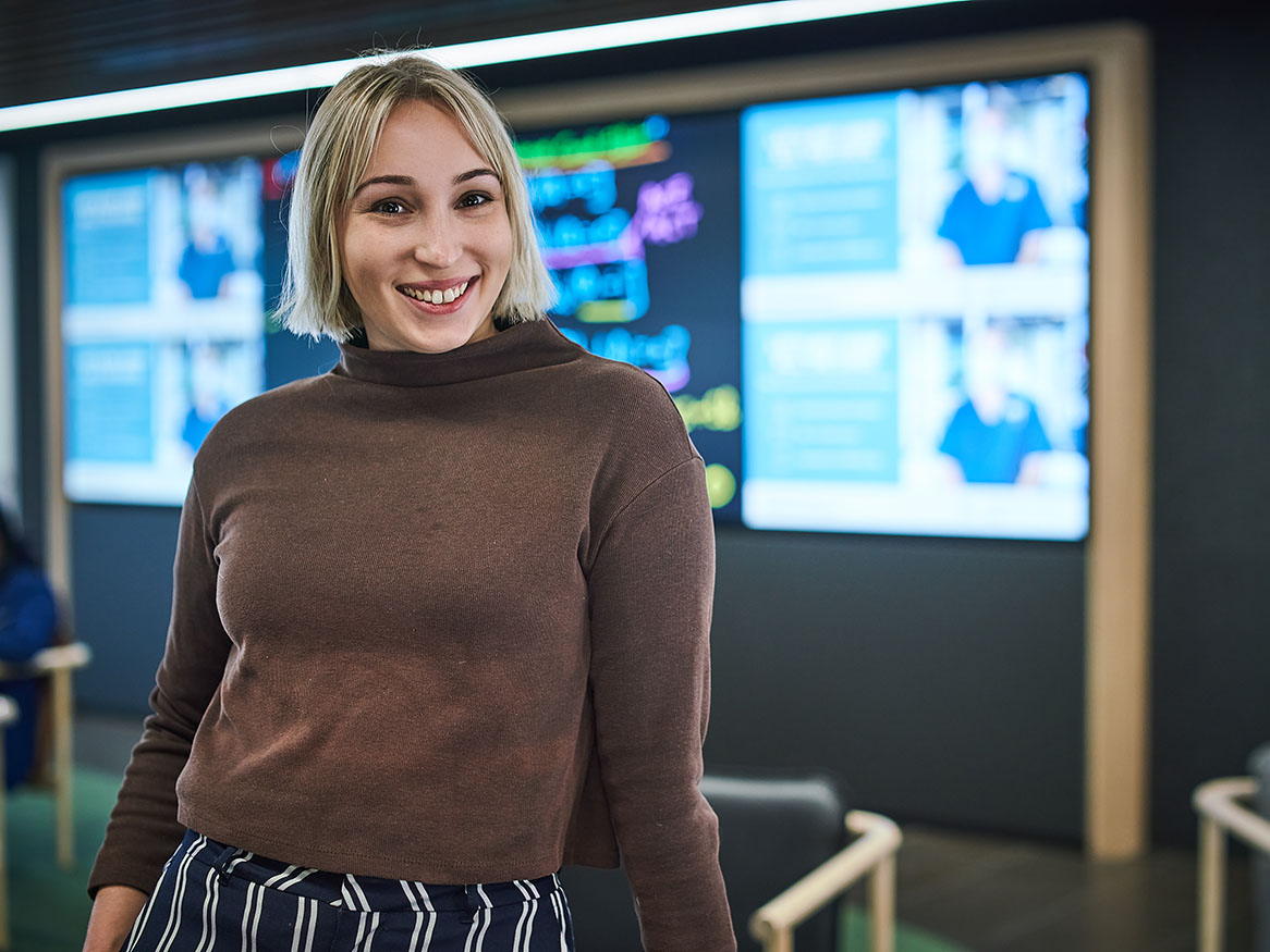 Hannah Maksimovic - Bachelor of Economics and Bachelor of Arts (Honours)