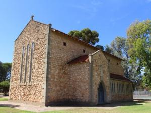 Photo of the exterior of the Roseworthy Chapel