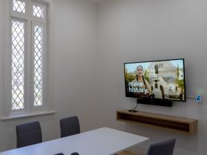 The Gatehouse G04 meeting room