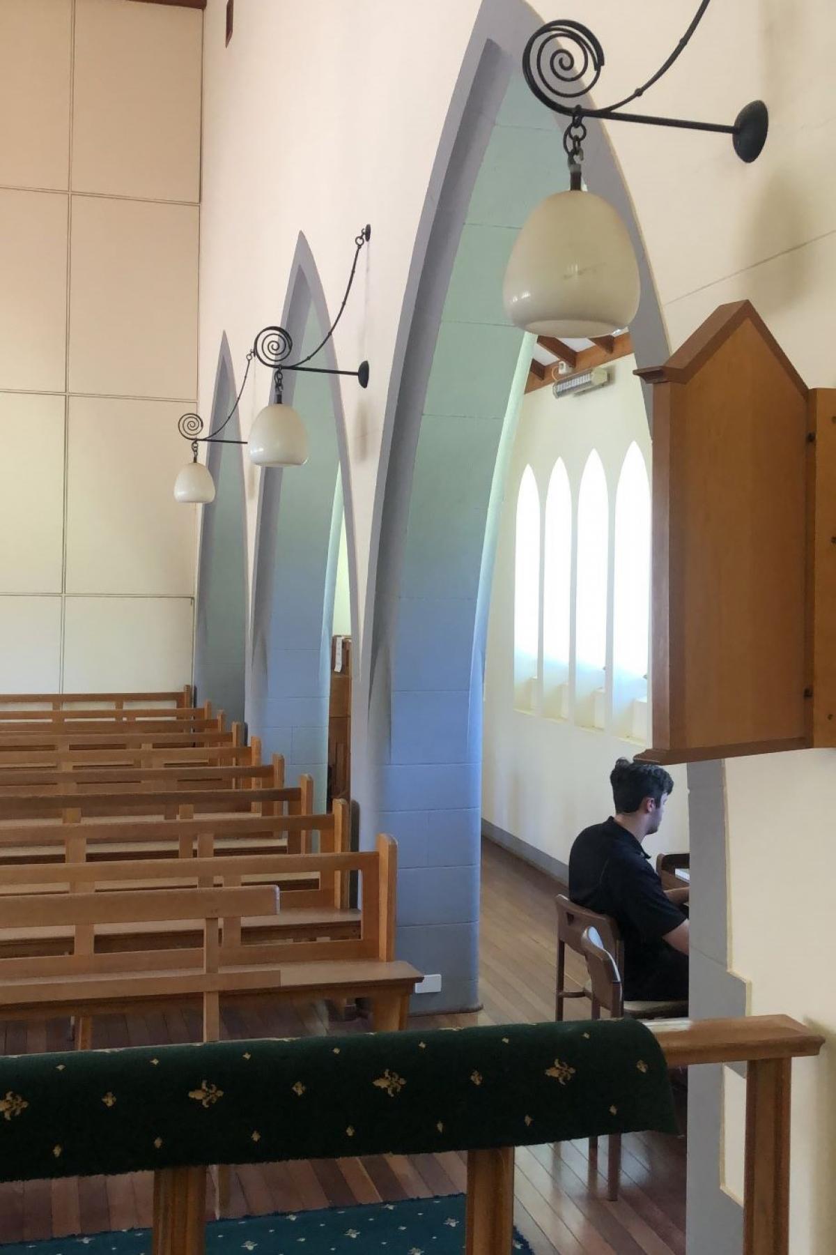 Roseworthy chapel interior