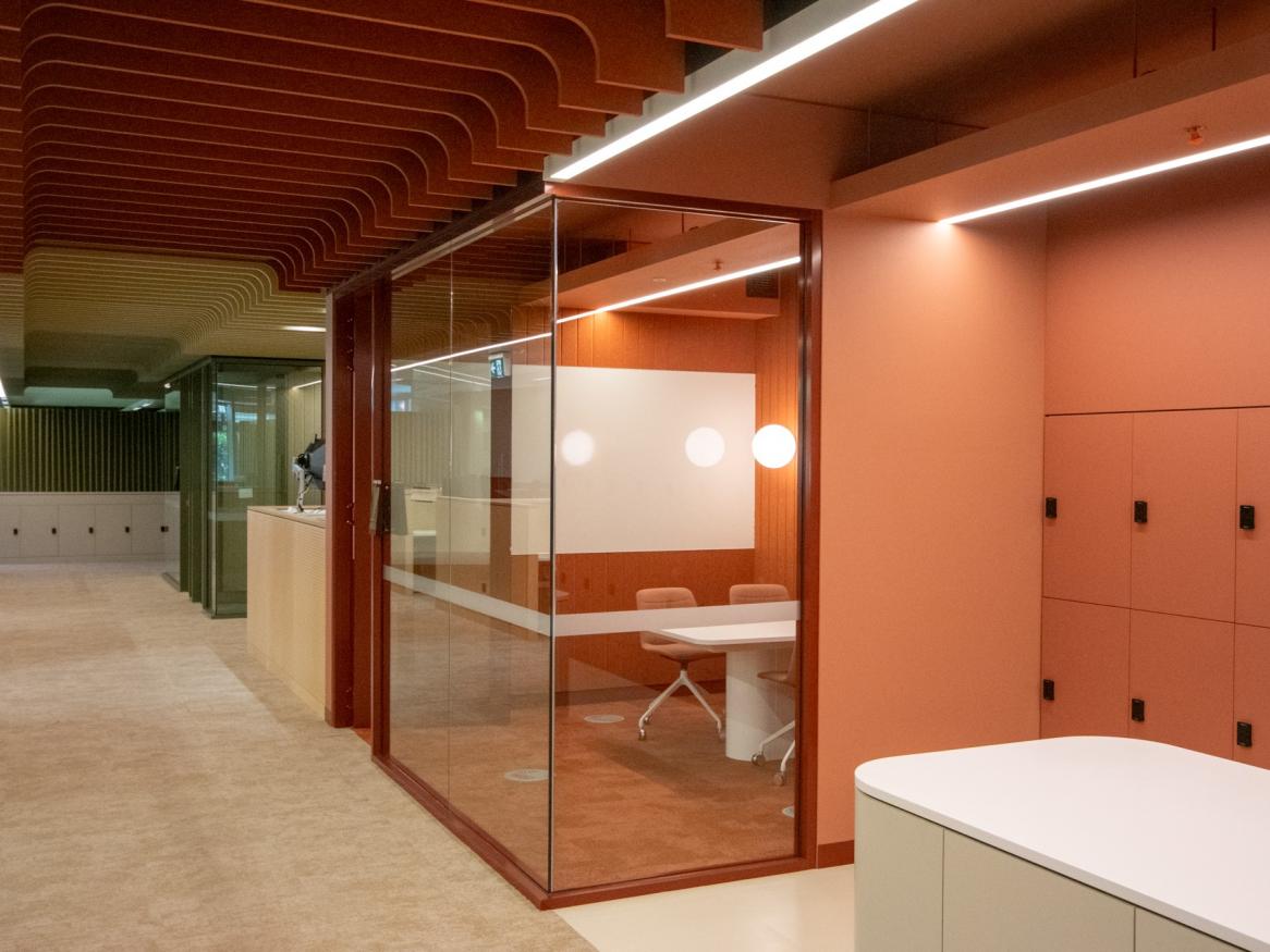 HDR Student Hub - Glass meeting room and corridor