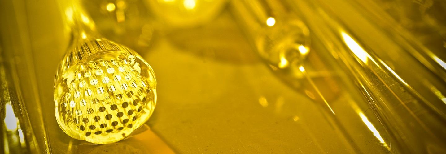 microstructured fibre illuminated by yellow light