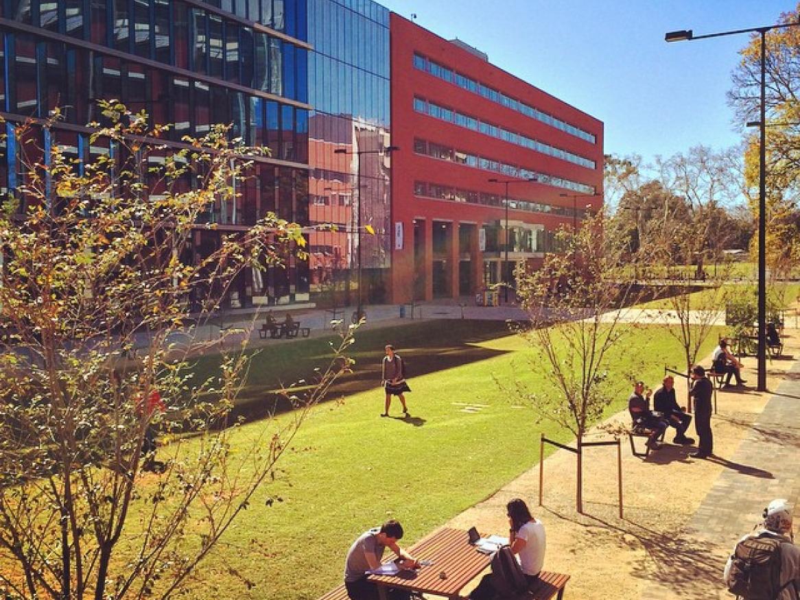 Braggs building
