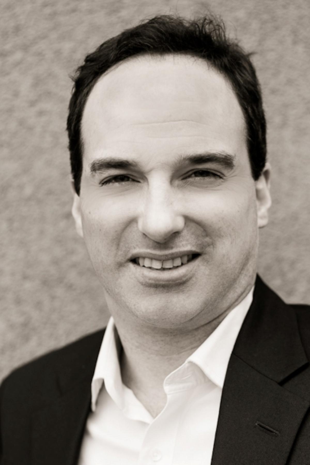 Photo of Dr Daniel Rossetto