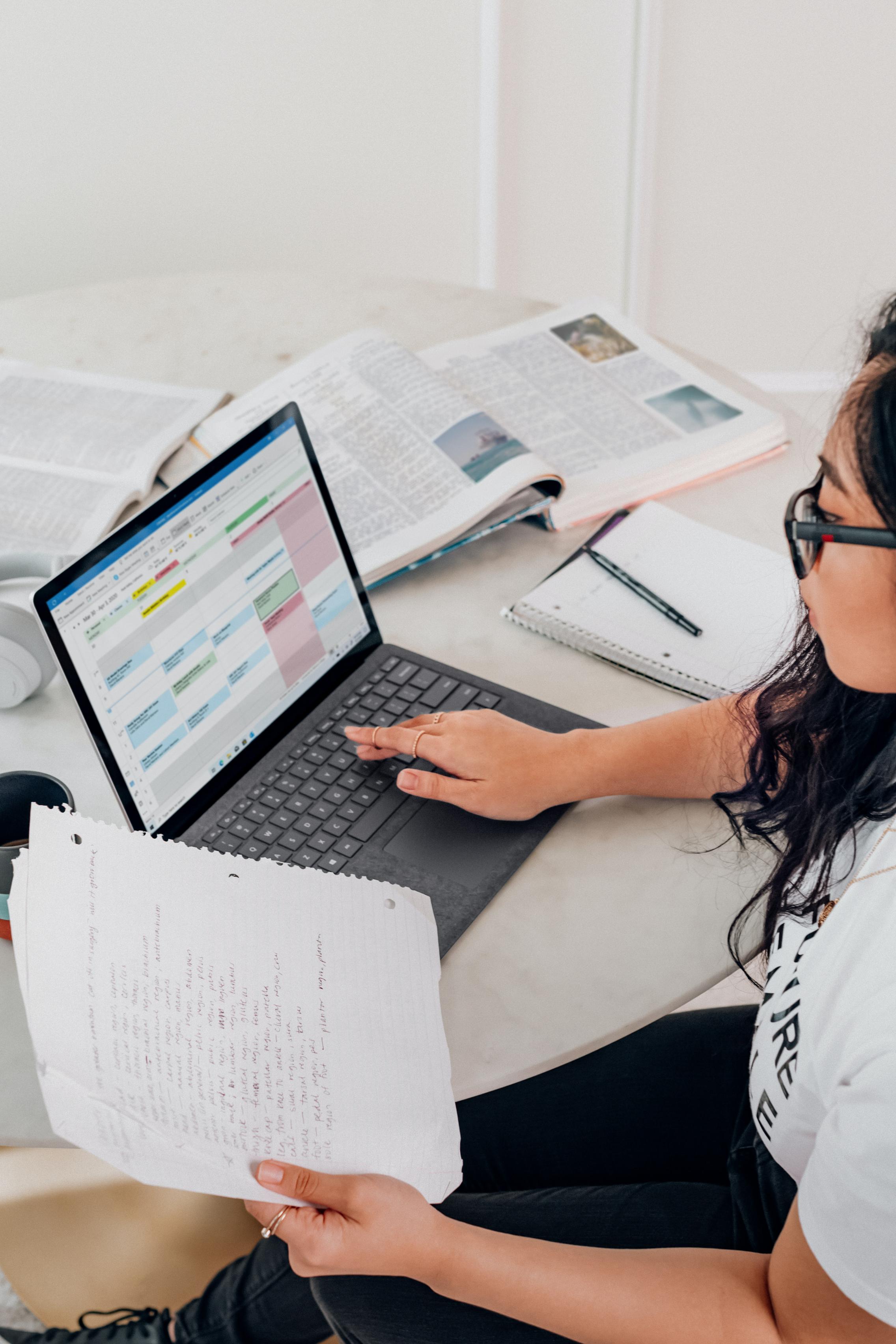 A woman working on her laptop