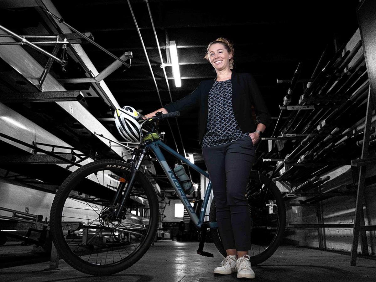 AH with bike