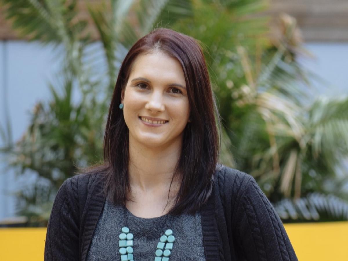 Dr Rebecca Thomson