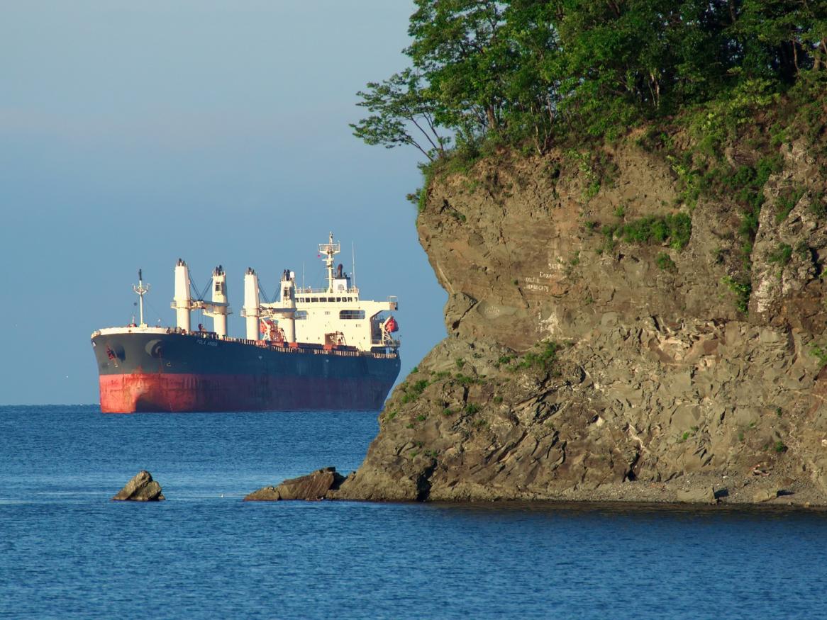 Container ship