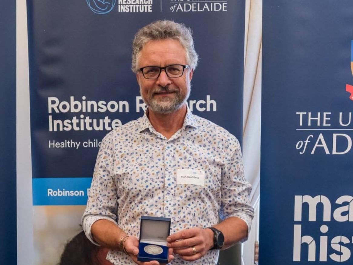Ramaciotti medal Jozef Gecz