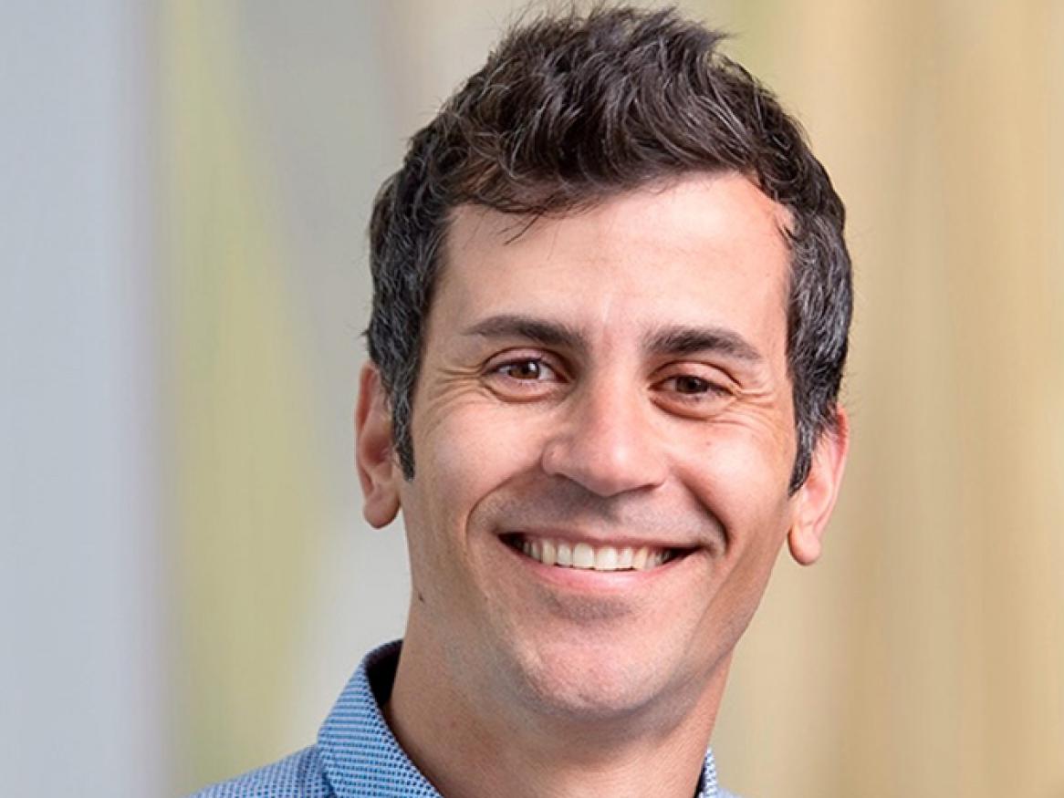 Associate Professor Luciano Martelotto