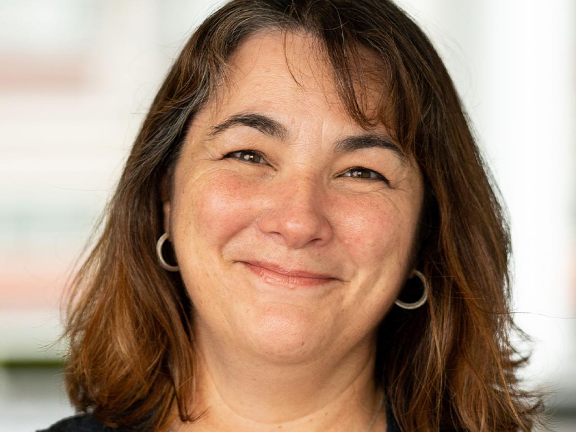Professor Tracy Merlin