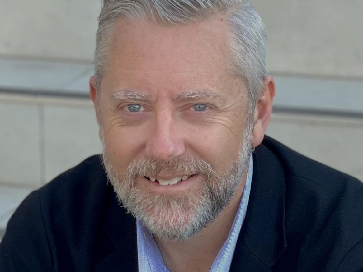 Associate Professor Jason Lodge
