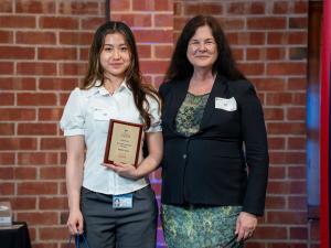Innovative Leadership Excellence Award — Valerie Yung with Deputy Vice Chancellor & Vice President (Academic), Professor Jennie Shaw