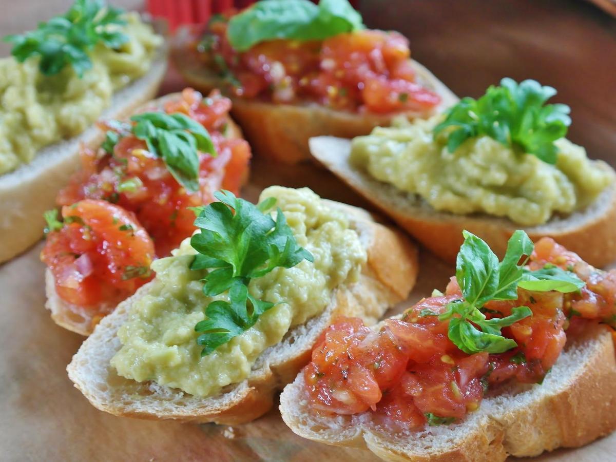 blogpic - pixabay- bruschetta - guacamole