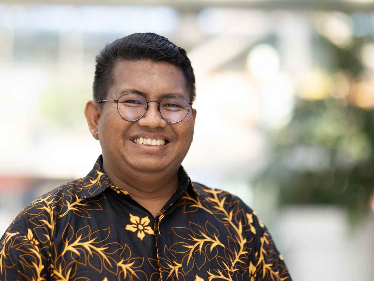Volunteer: Putu
