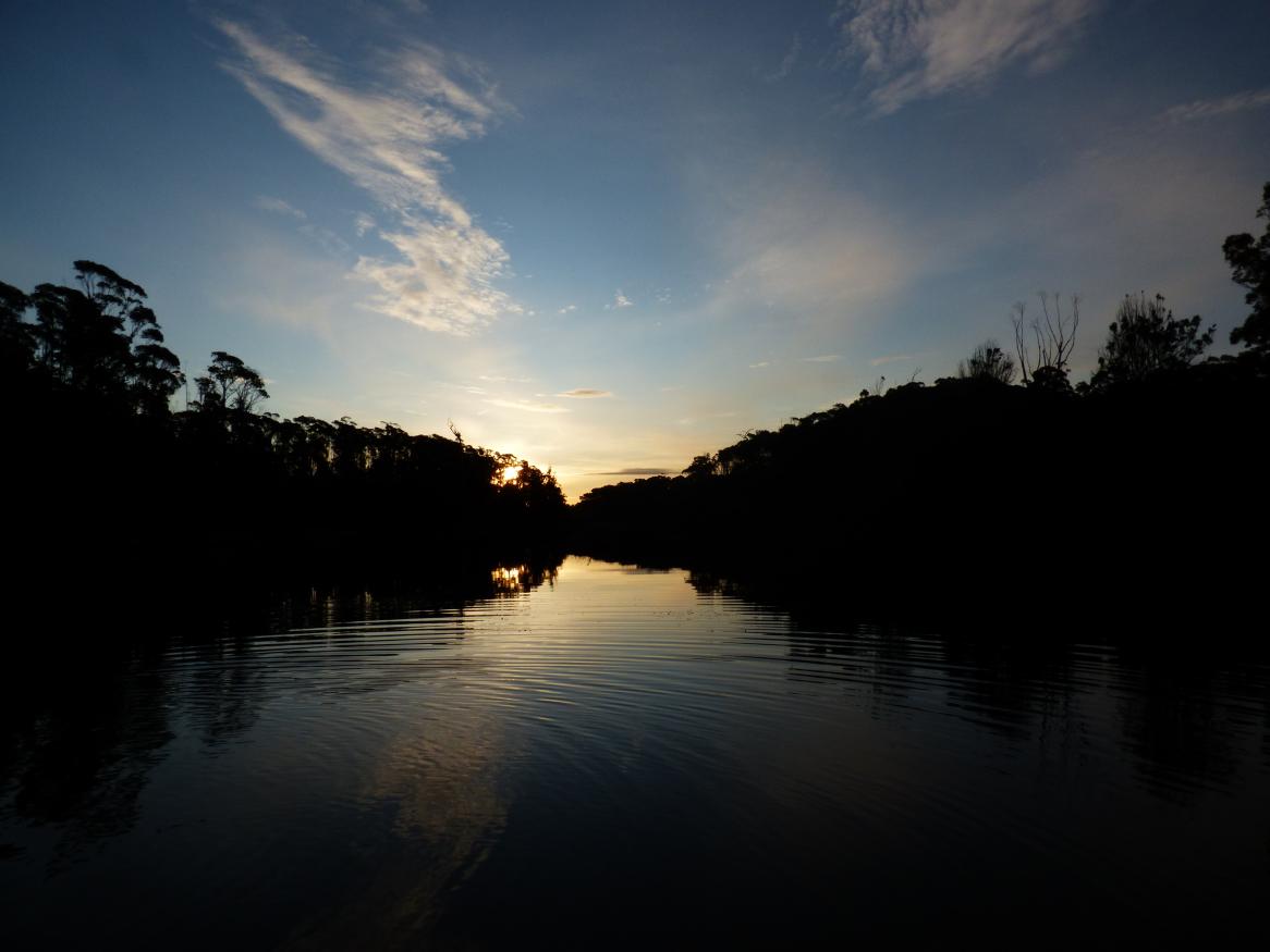 A sunset over a lake