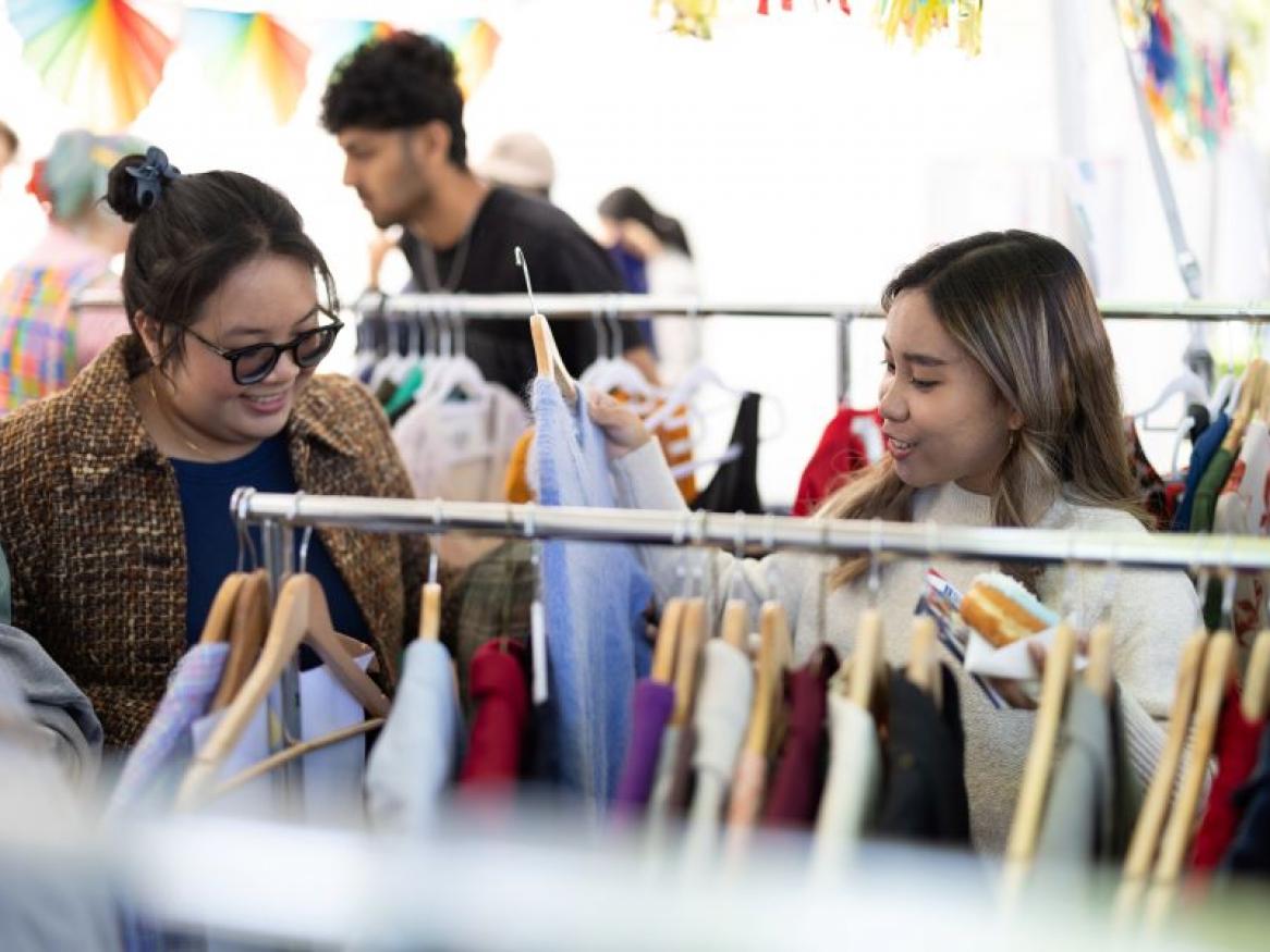 students shopping