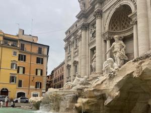 Fontana Di Trevi in Rome, taken by Mia Romeo (2023)