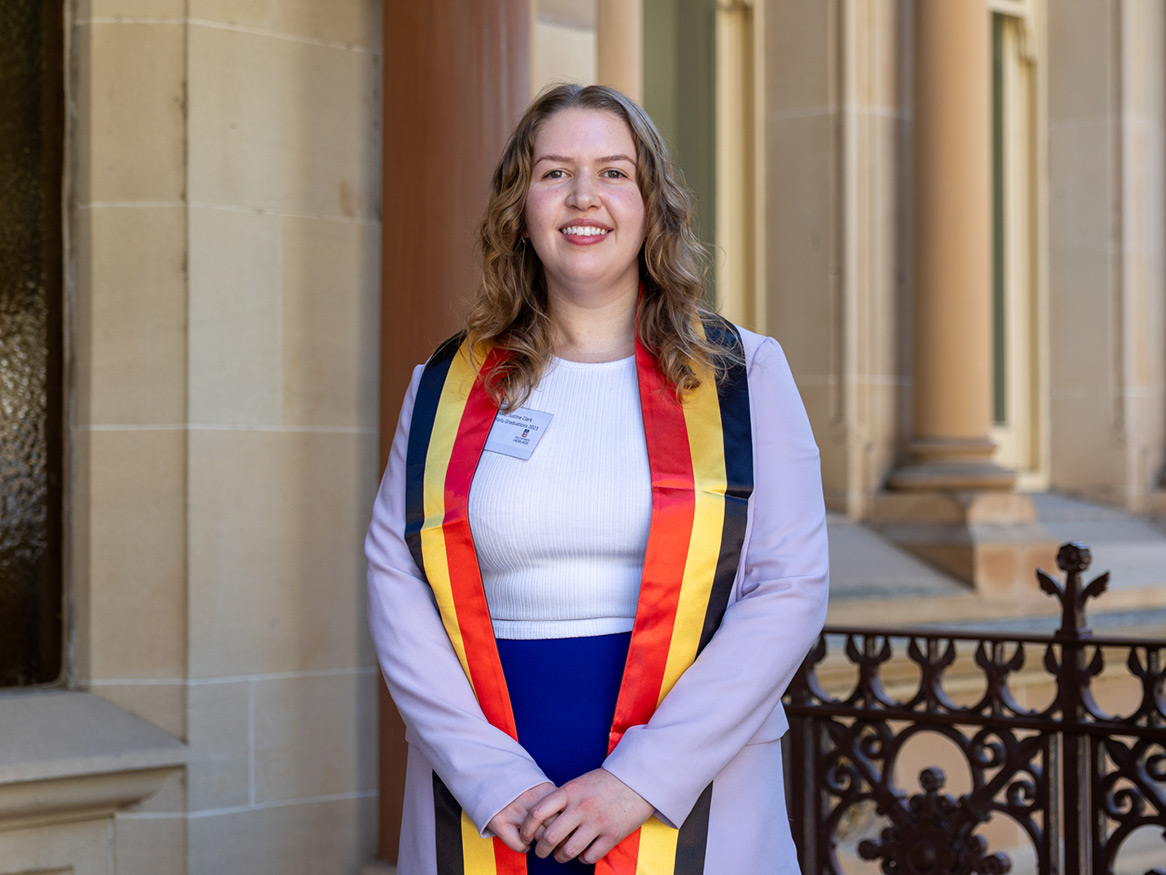 Dr Justine Clark